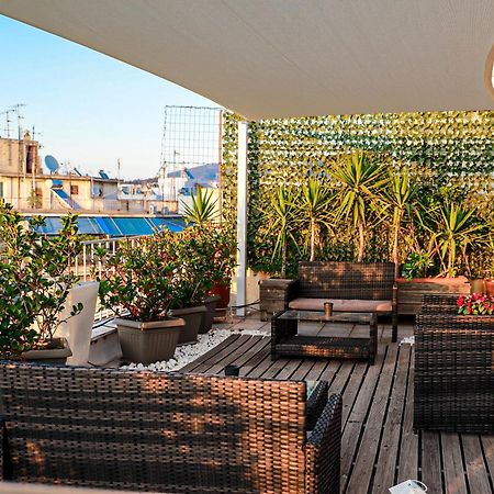 Renovated Apartment With Roof Garden Access, 15 M Walk To Acropolis Athens Exterior photo