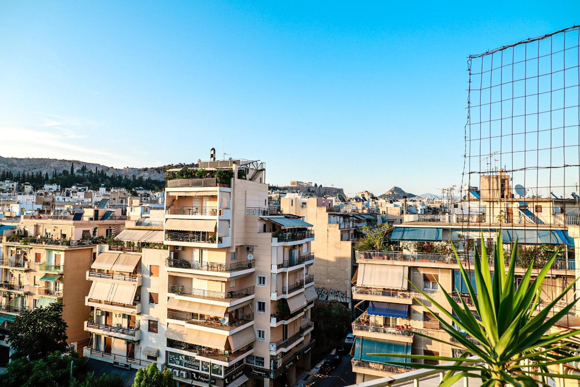 Renovated Apartment With Roof Garden Access, 15 M Walk To Acropolis Athens Exterior photo